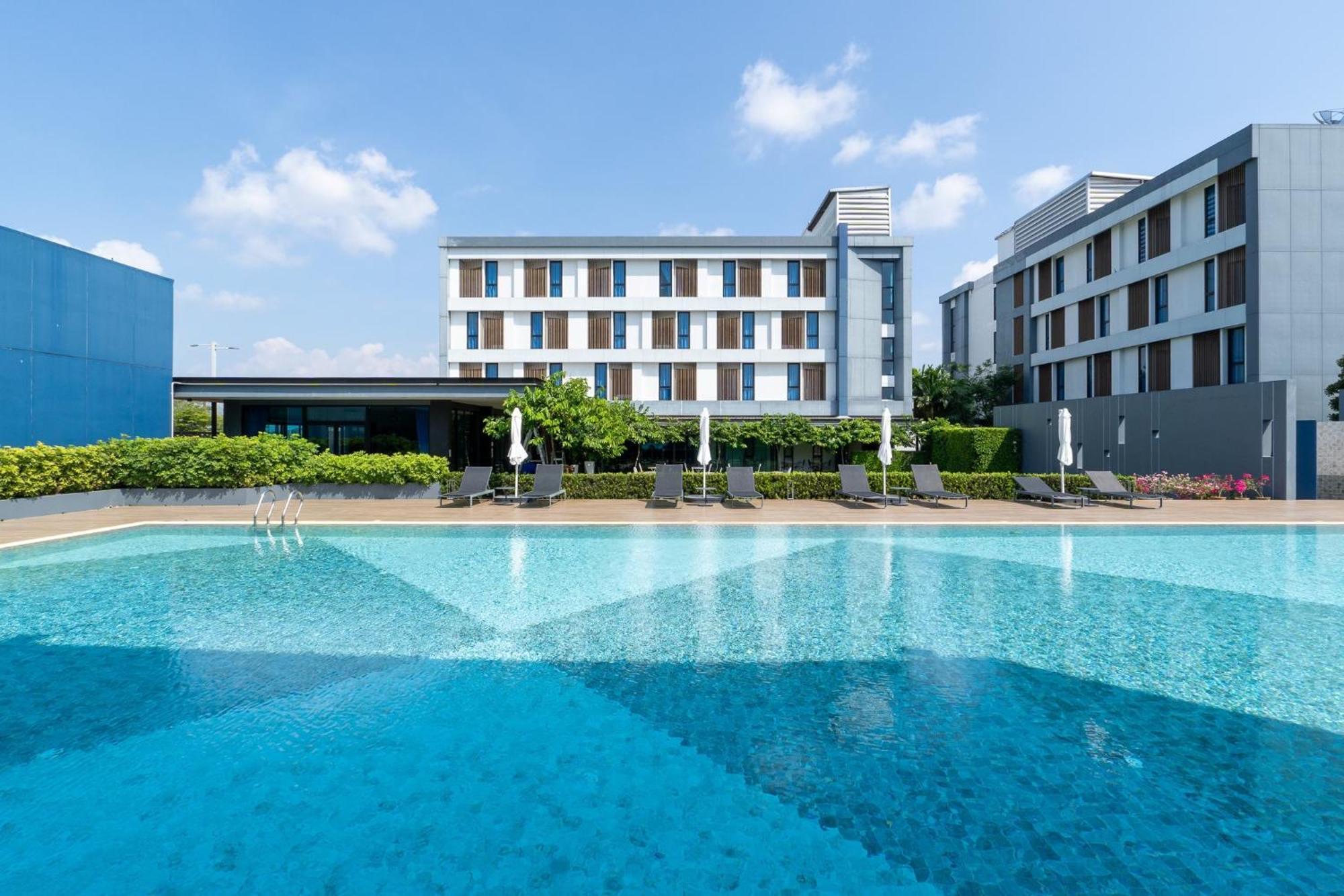 Blue Rabbit Hotel Чантхабурі Екстер'єр фото